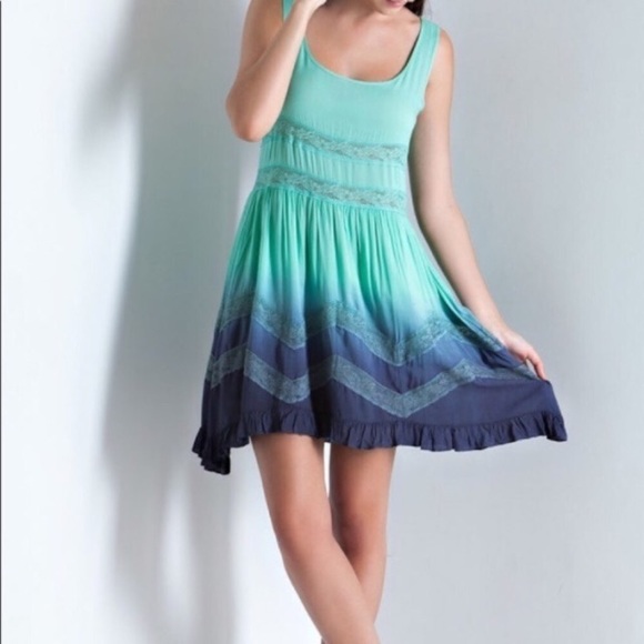 entro Dresses & Skirts - Mint and Navy Ombré Crochet Detail Dress